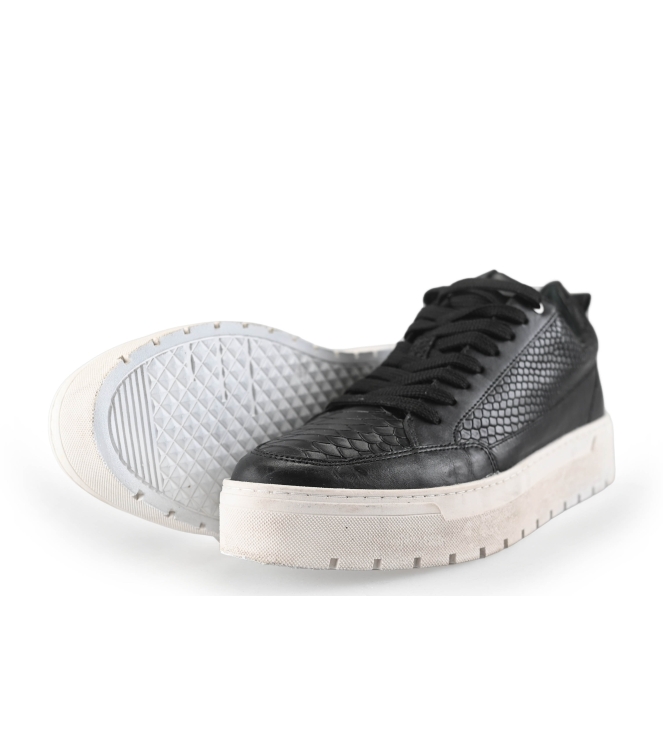 Sub55 Sneaker