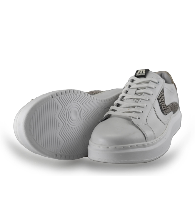 Maruti Sneaker