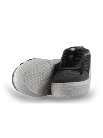 Maruti Sneaker