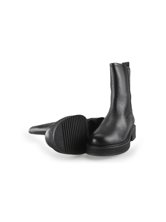Maruti Chelsea boots