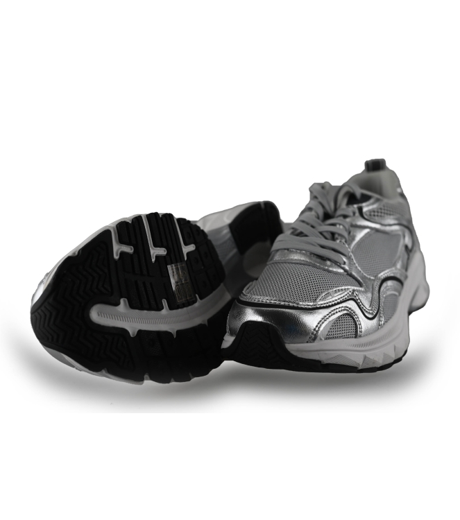 Maruti Sneaker