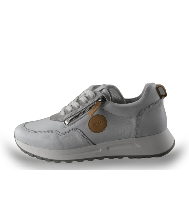 AQA Sneaker