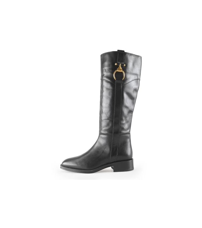 Lina Locchi Stiefel