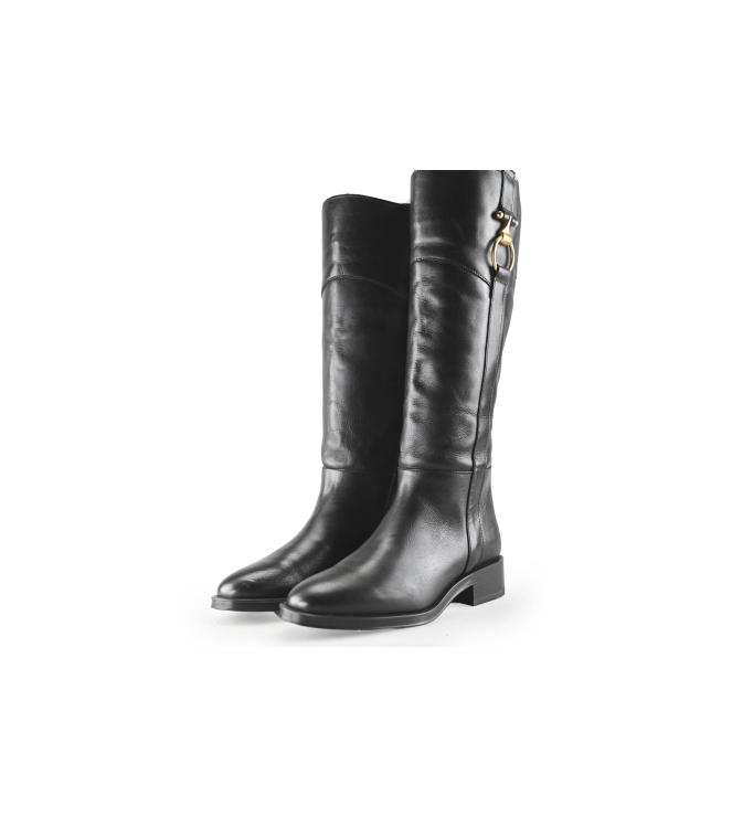 Lina Locchi Stiefel