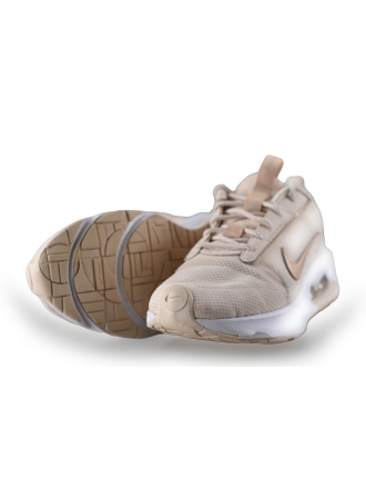 Nike Sneaker