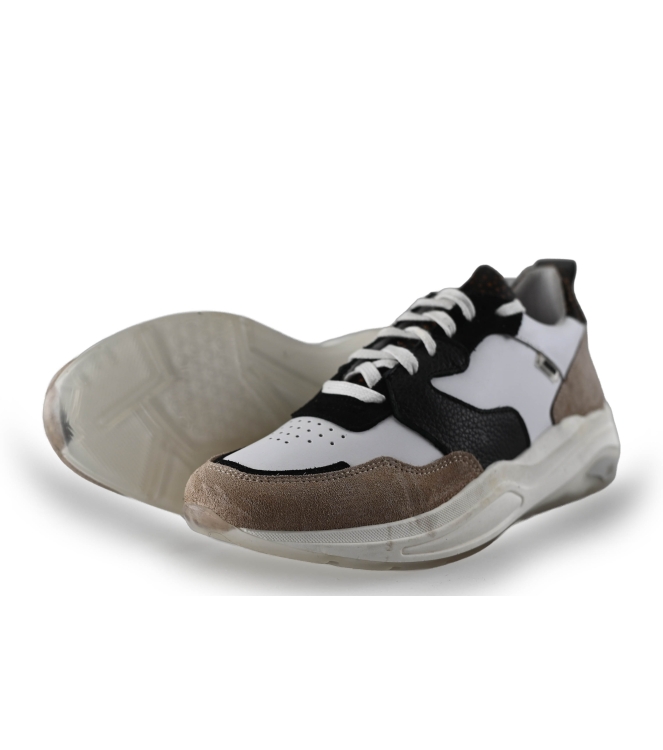 Maruti Sneaker