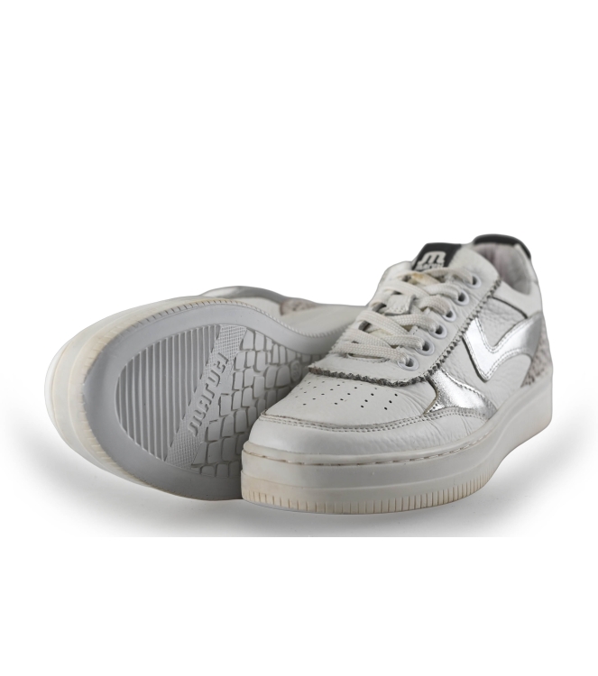 Maruti Sneaker