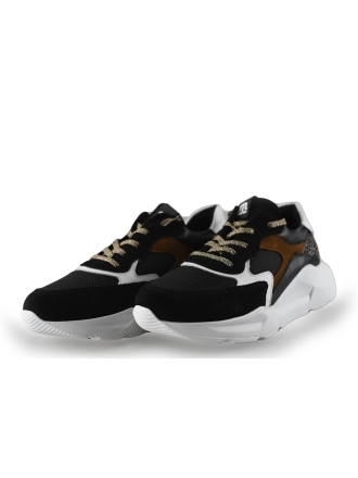 Maruti Sneaker