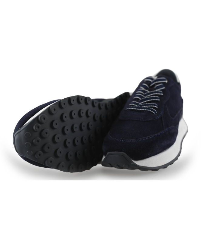 Vertice Sneaker