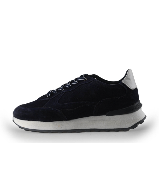 Vertice Sneaker
