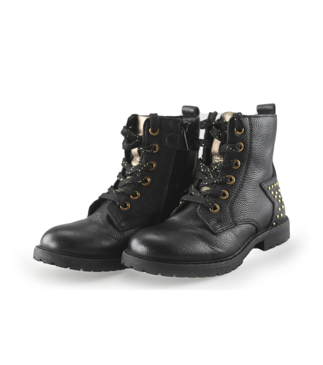 Ikke Schnürstiefel