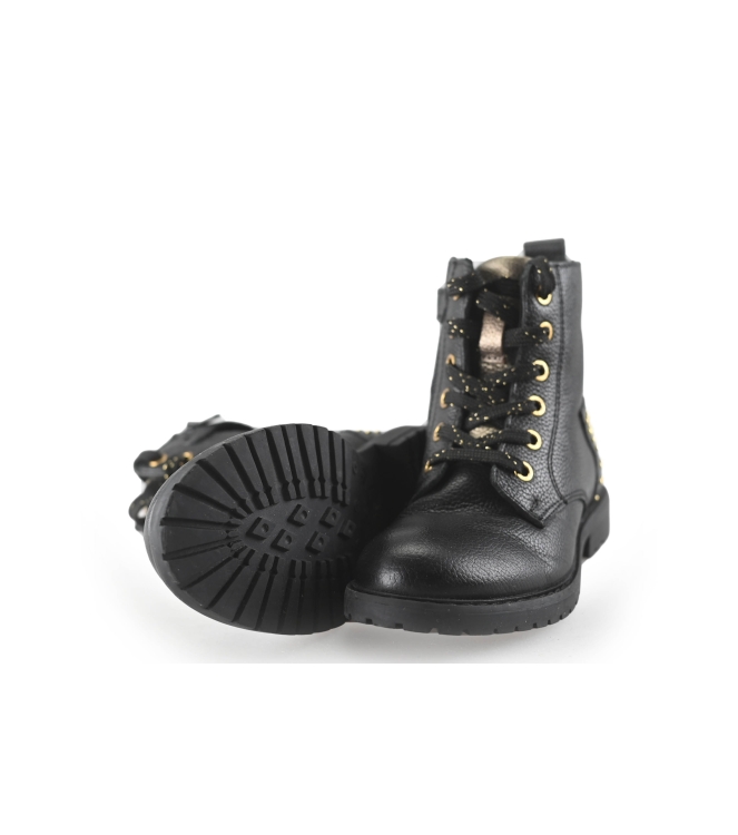 Ikke Schnürstiefel
