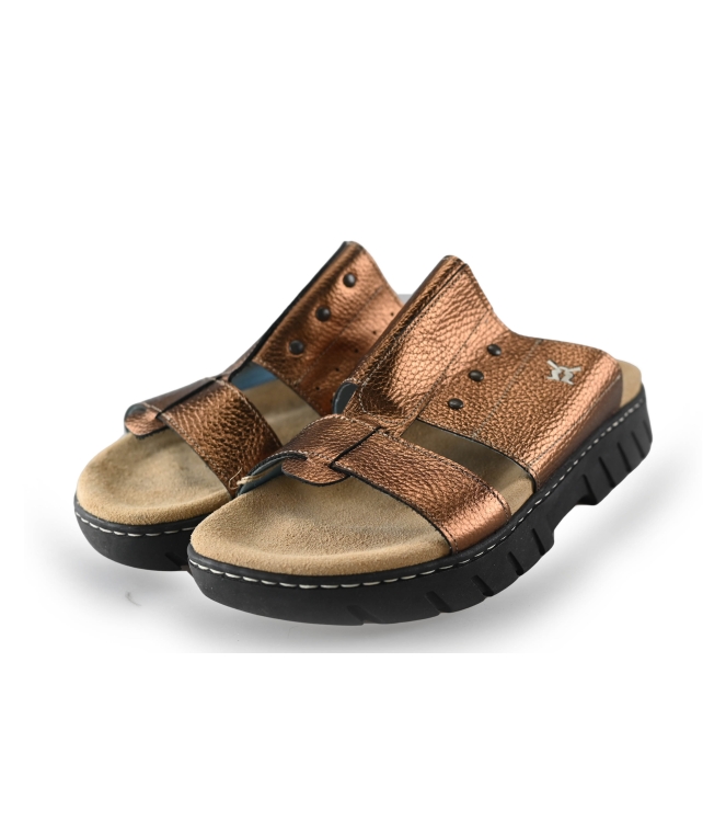 MAG Flip-Flops