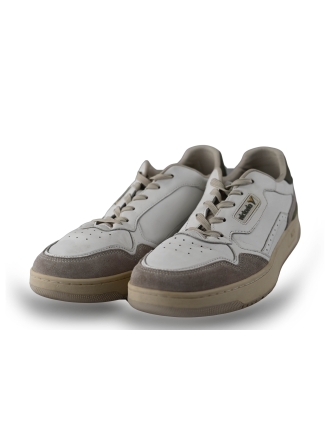 Victoria Sneaker