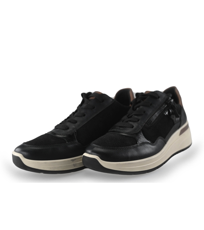 Ara Sneaker