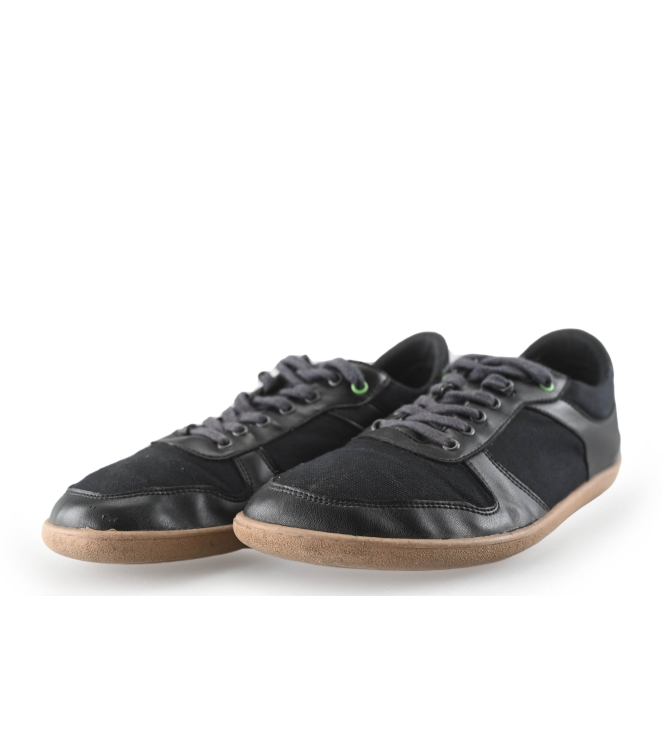 Barefoot Sneaker