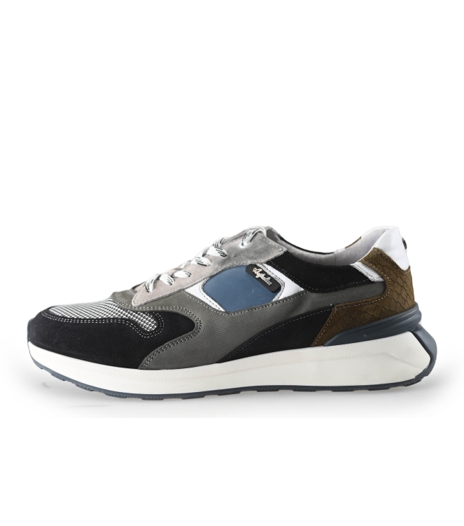 Australian Sneaker