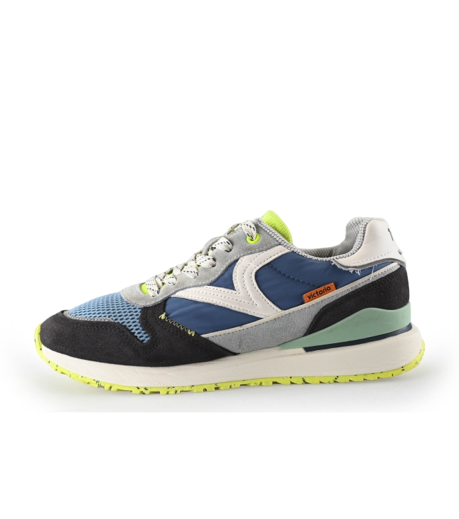 Victoria Sneaker