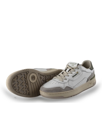V 1985 Sneaker