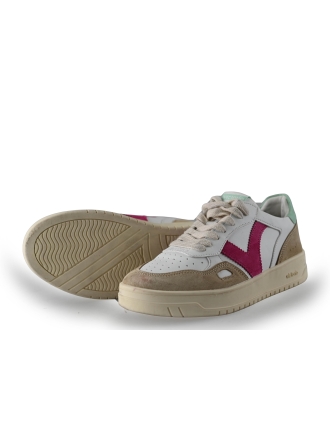 Victoria Sneaker