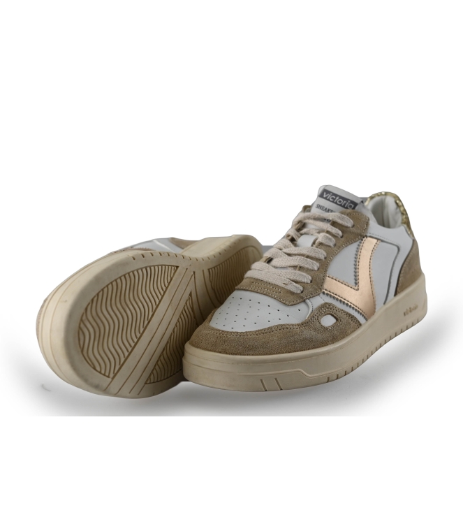Victoria Sneaker