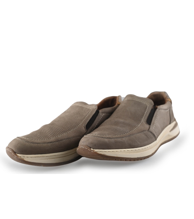 Outfielder Slip-ons