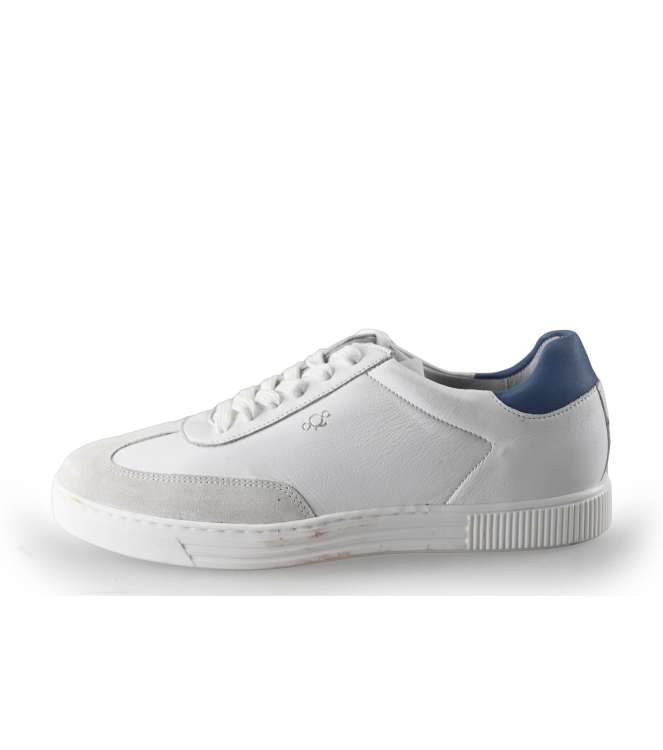 AQA Sneaker