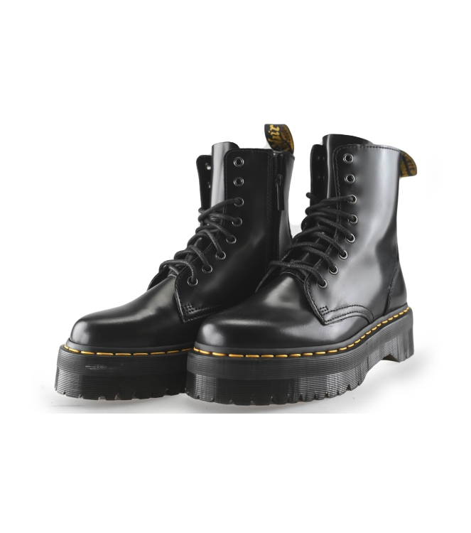 Dr. Martens Schnürstiefel