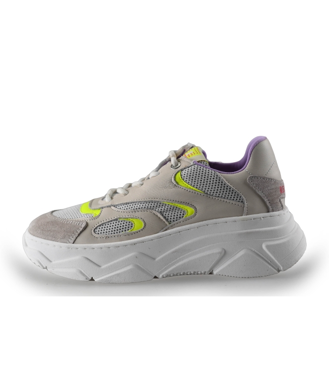 Red-Rag Sneaker
