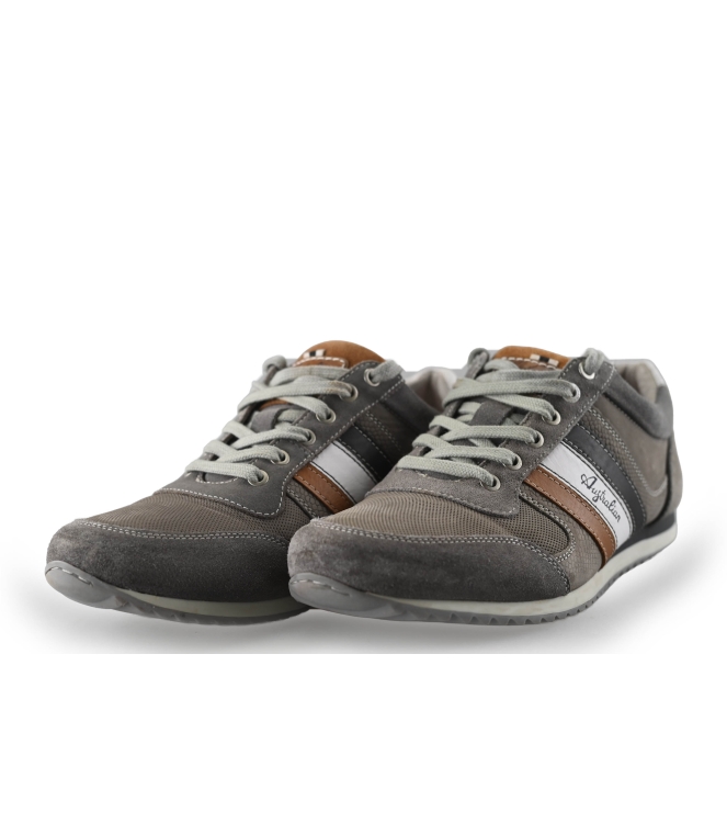 Australian Sneaker