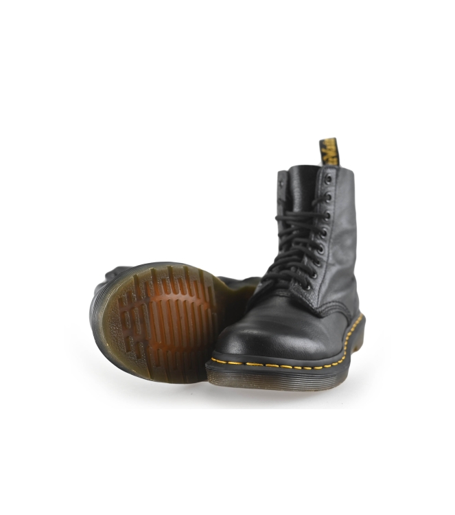 Dr. Martens Schnürstiefel
