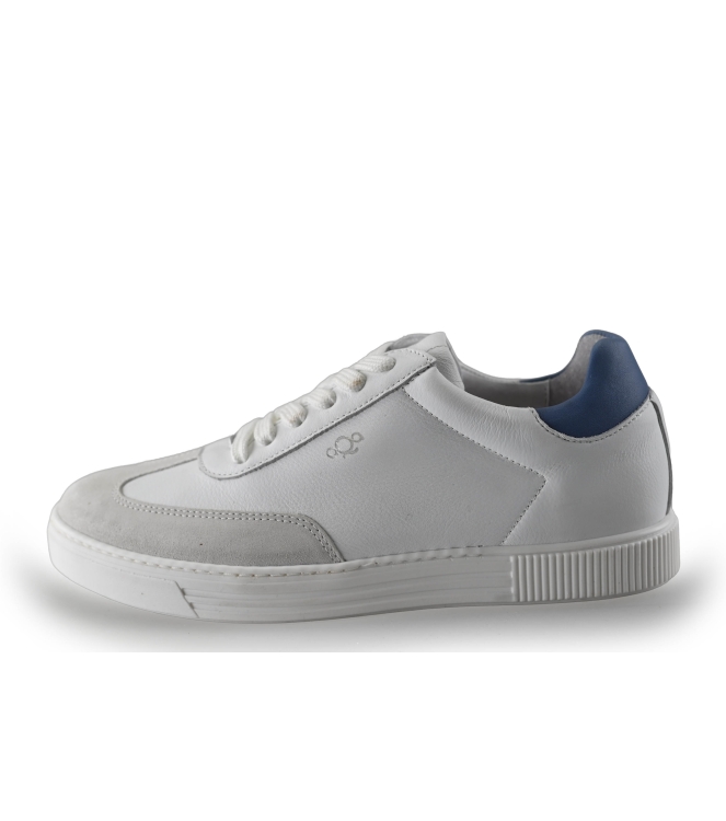 AQA Sneaker