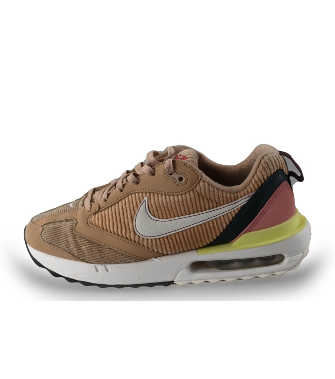 Nike Sneaker