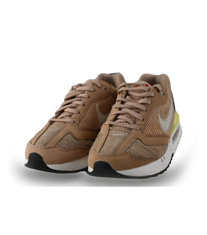 Nike Sneaker