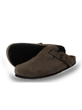 Outfielder Slip-ons