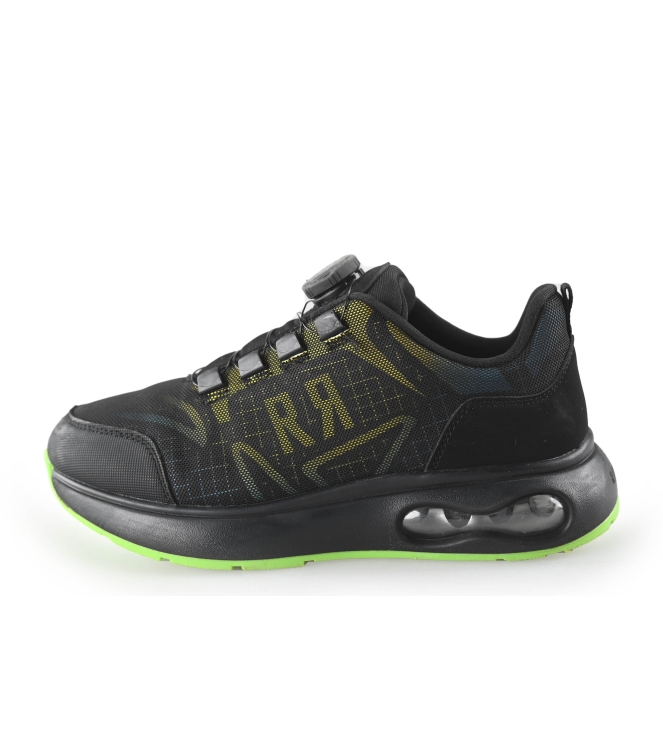 Red-Rag Sneaker