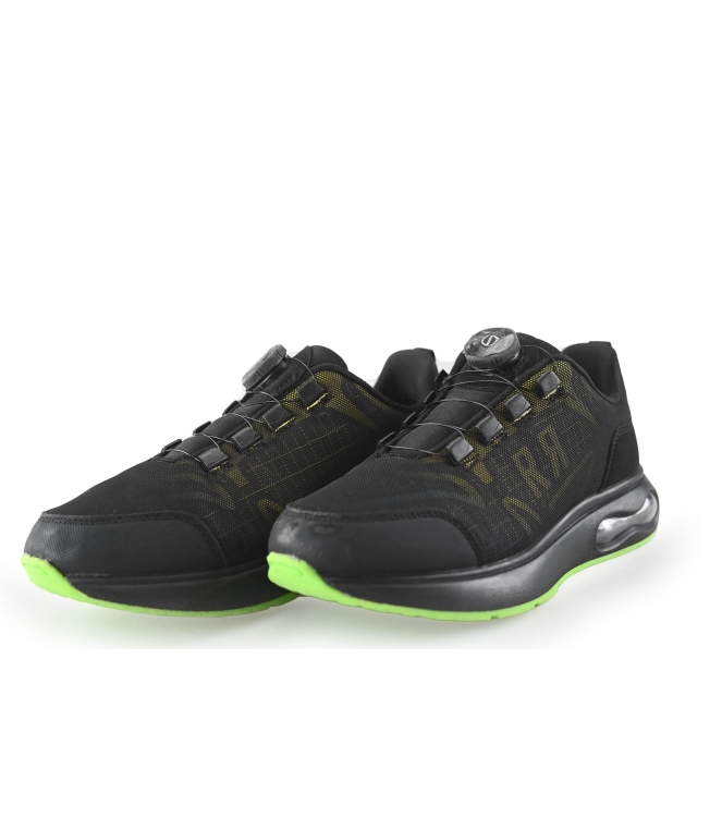 Red-Rag Sneaker