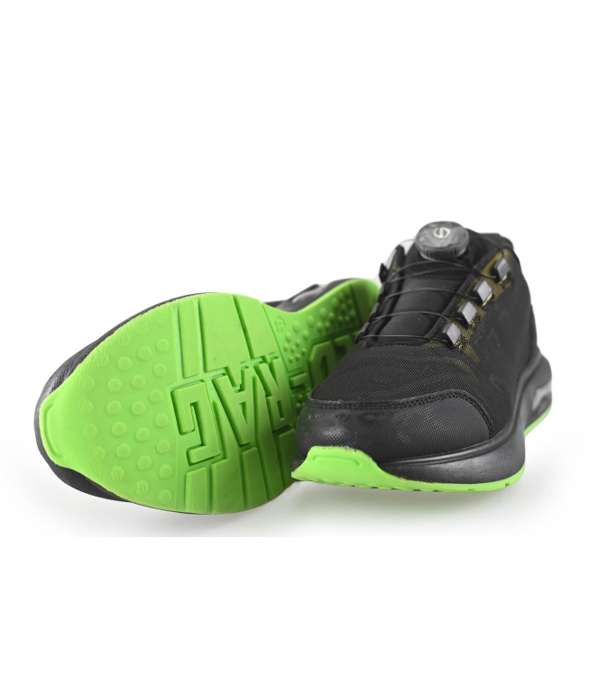 Red-Rag Sneaker