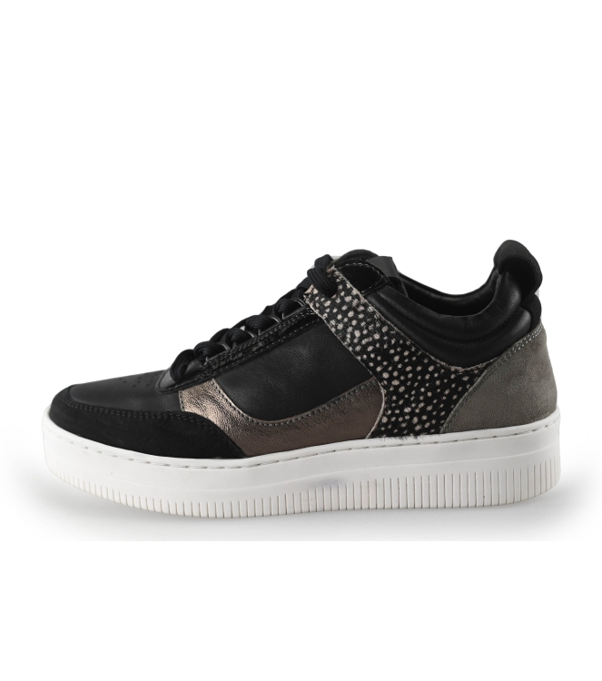 Maruti Sneaker
