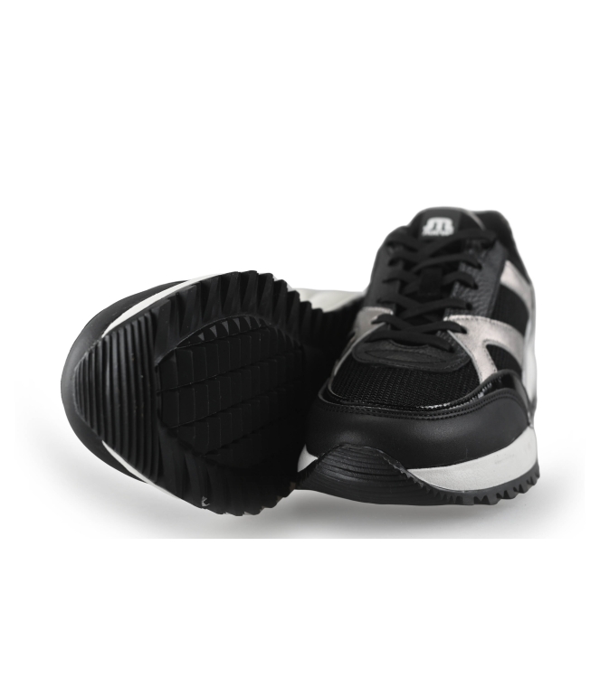 Maruti Sneaker