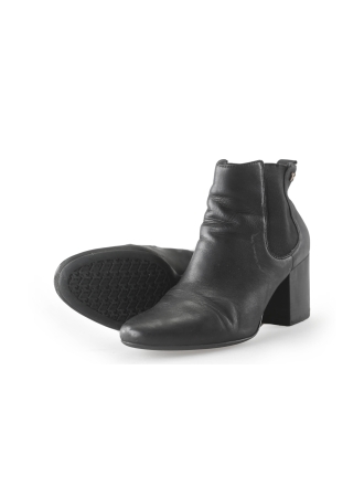 Tommy Hilfiger Chelsea boots