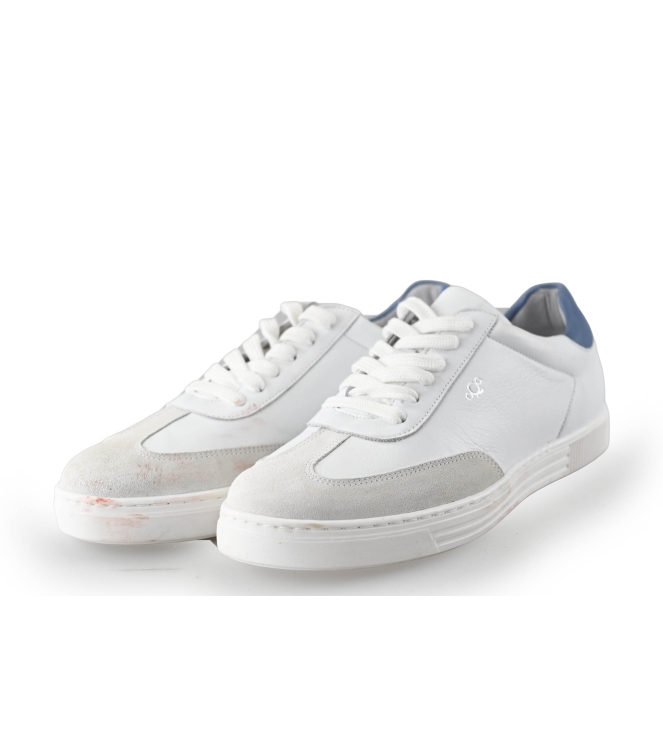 AQA Sneaker