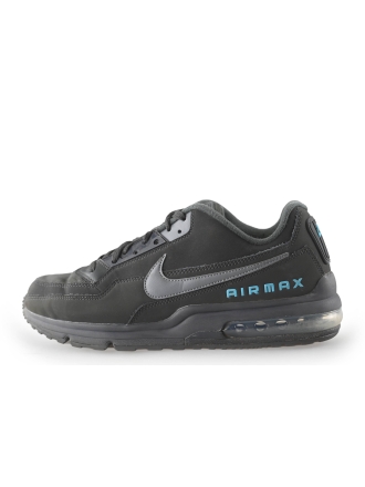 Nike Sneaker