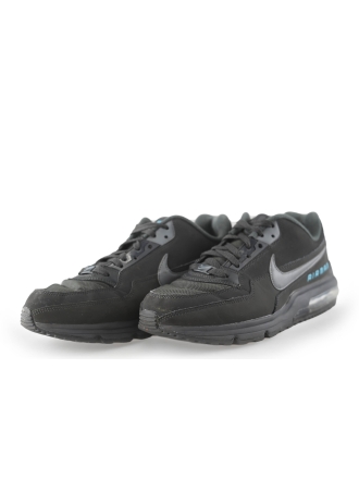 Nike Sneaker