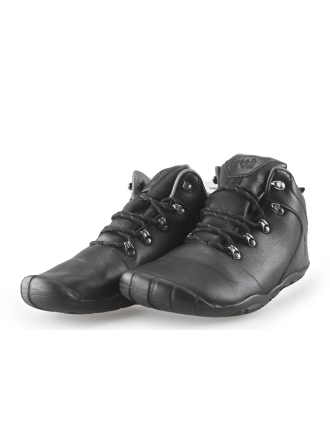 freet Schnürstiefel