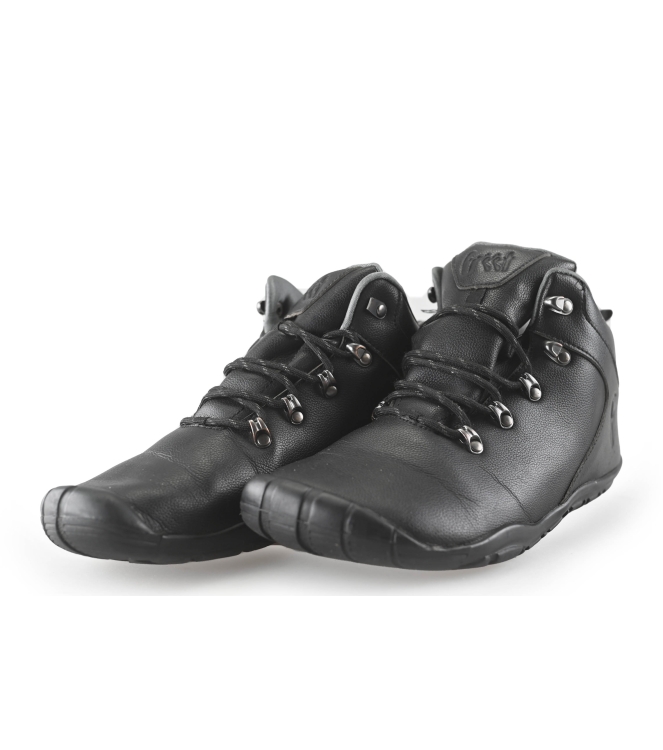 freet Schnürstiefel
