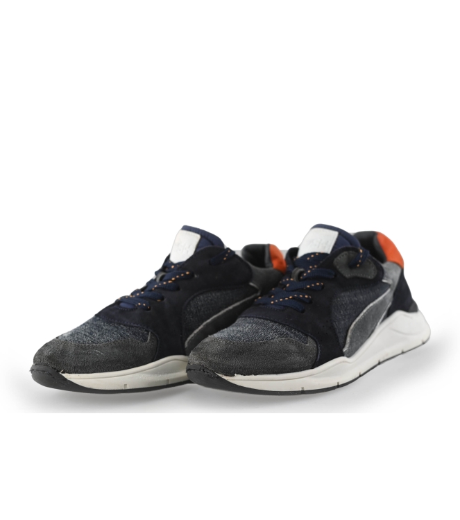 Wysh Sneaker