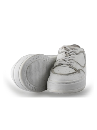Omoda Sneaker