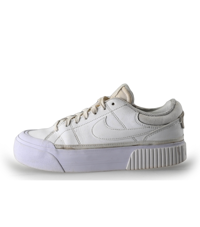 Nike Sneaker