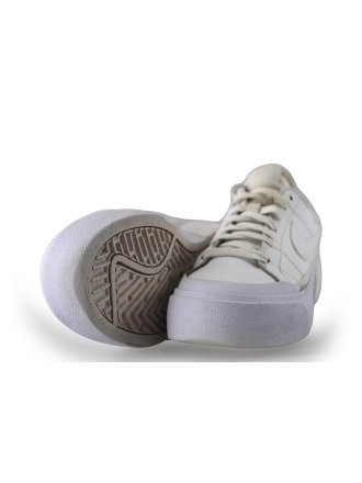Nike Sneaker
